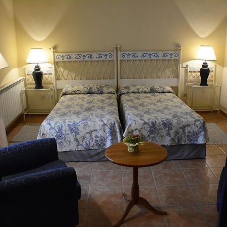 Hostal Rural Cumbres De Castilla Mandayona Екстериор снимка