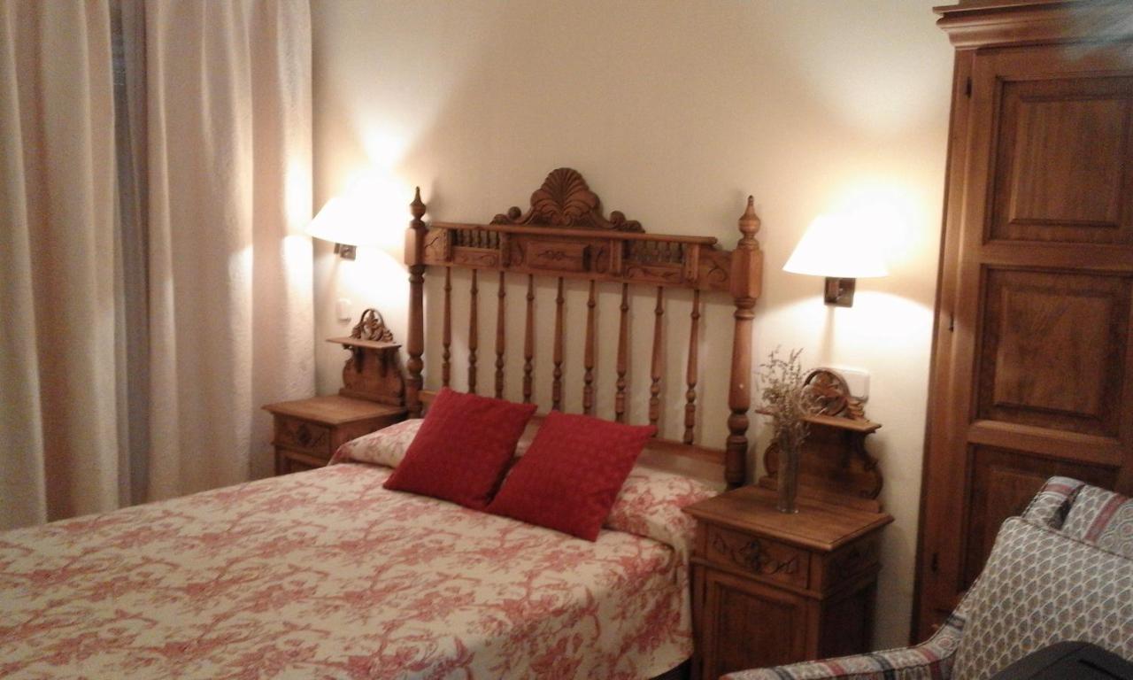 Hostal Rural Cumbres De Castilla Mandayona Екстериор снимка