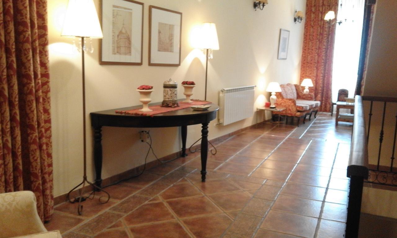Hostal Rural Cumbres De Castilla Mandayona Екстериор снимка
