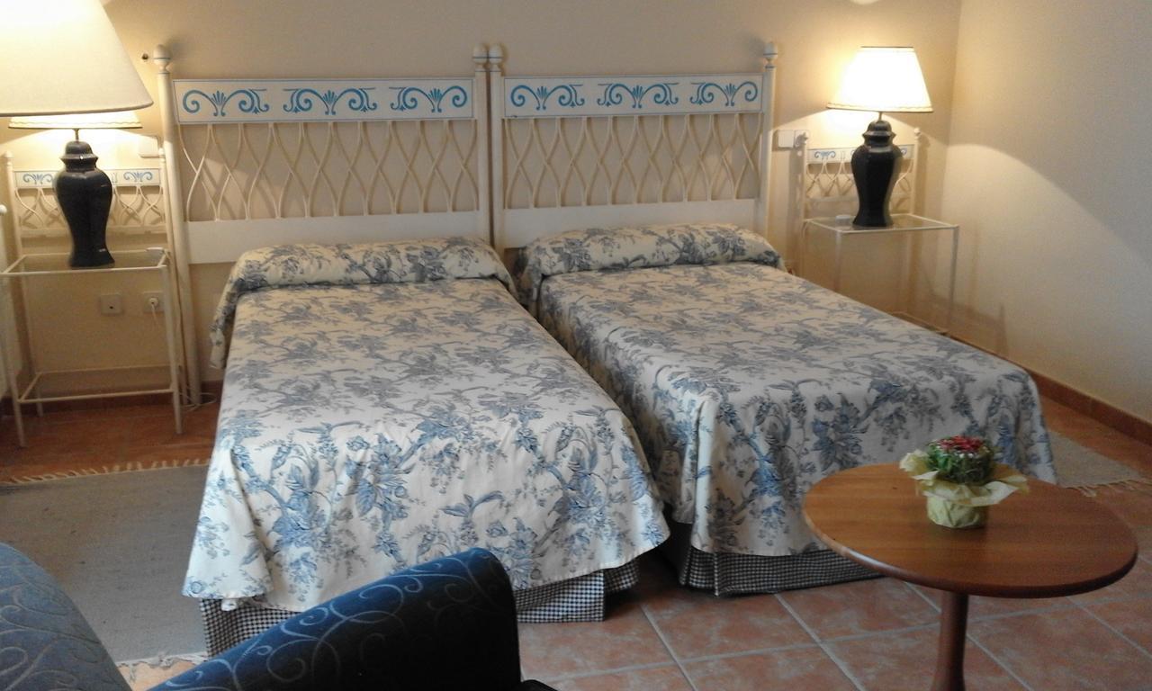 Hostal Rural Cumbres De Castilla Mandayona Екстериор снимка