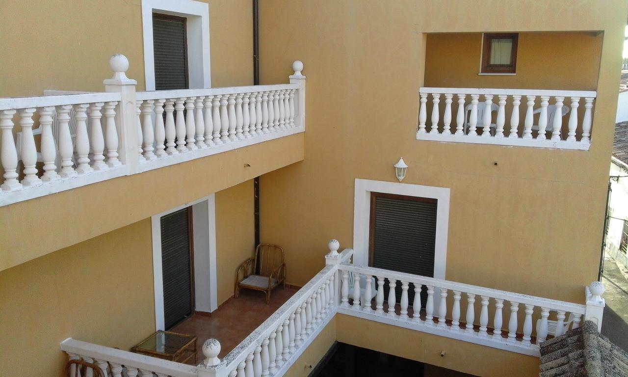 Hostal Rural Cumbres De Castilla Mandayona Екстериор снимка